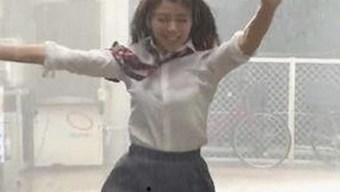 那英情绪波动引爆网络，背后真相揭秘🔥